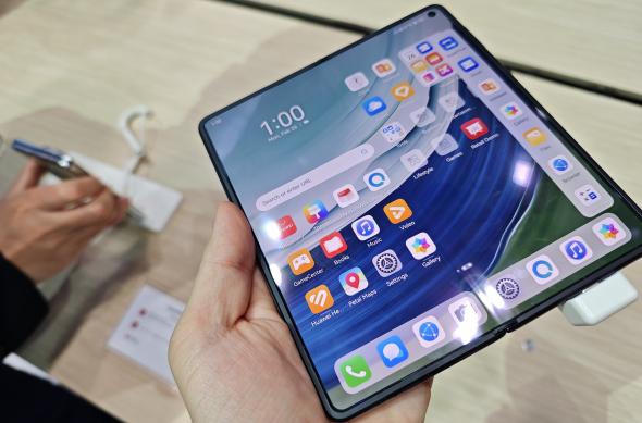 HUAWEI Mate X5 - Fotografii hands-on (MWC 2024): IMG_20240226_130026.jpg