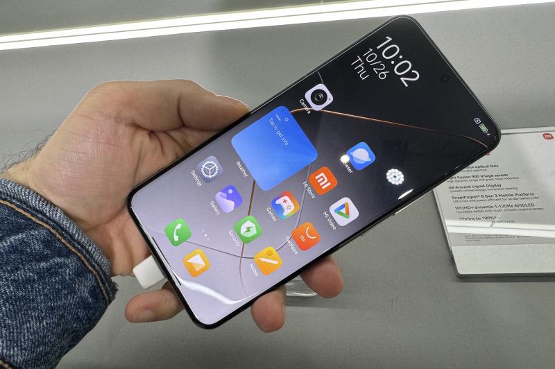 Xiaomi 14 Pro - Fotografii Hands-on (MWC 2024): Photo 26.02.2024, 16 49 25.jpg