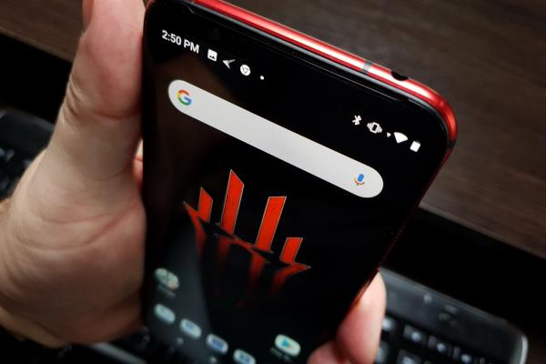 ZTE Nubia Red Magic 3S: Benchmark-uri de podium peste tot, plus câteva medalii de aur