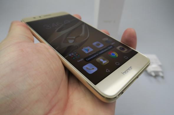 Huawei Honor 8 - Unboxing: Huawei-Honor-8_027.JPG