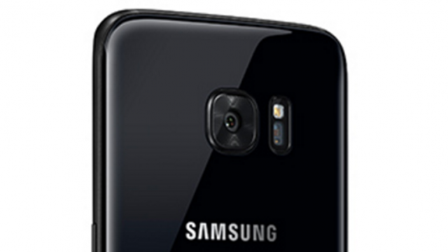 <b>Samsung Galaxy S7 Edge Black Pearl anunțat în Coreea de Sud; vine doar în varianta cu 128 GB de stocare și costă 870 dolari</b>Iată că astăzi cei de la Samsung anunță lansarea acelei versiuni negru glossy pentru smartphone-ul Galaxy S7 Edge, o nuanță ce vine să rivalizeze pe piață cu Jet Black de pe iPhone 7/7 Plus. Aflăm din start faptul că acest model sosește doar în varianta