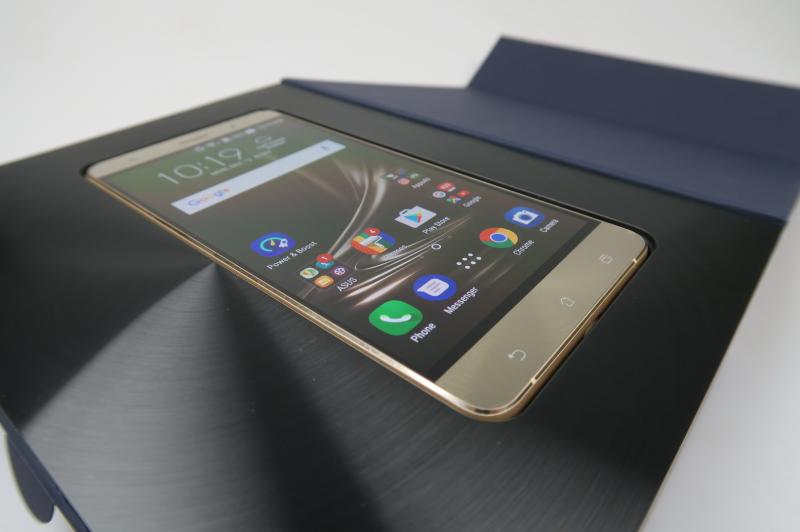 ASUS ZenFone 3 Deluxe (ZS570KL) - Unboxing: ASUS-ZenFone-3-Deluxe_032.JPG