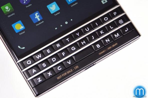 BlackBerry Passport primește o recenzie Înaintea lansării; Mostrele foto ale camerei arata foarte bine! (Video): blackberry_passport_163328.jpg