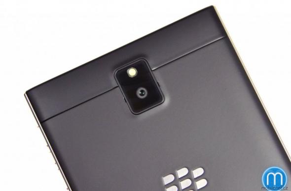 BlackBerry Passport primește o recenzie Înaintea lansării; Mostrele foto ale camerei arata foarte bine! (Video): blackberry_passport_163324.jpg