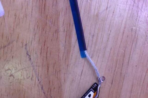 Noi imagini cu panoul frontal al lui iPhone 6 și componente de iPad Air 2 apar pe web: 0e389f79.jpg