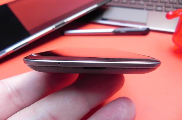Review ASUS PadFone - versiunea finală testată, cu sleeve, tastatura și un super stylus; Un produs excelent și complet! (Video): 21_asus_padfone_review_mobilissimojpg.jpg