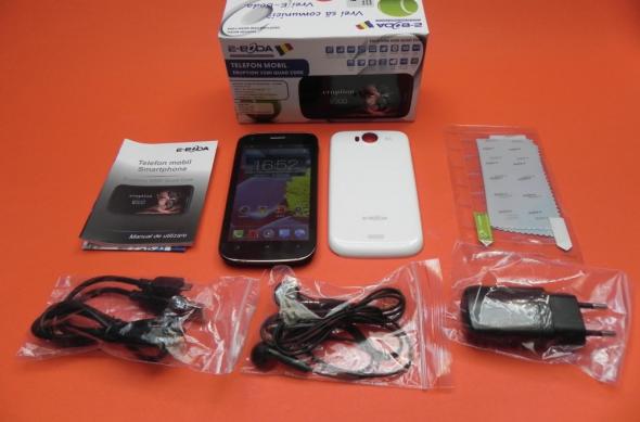 Review E-Boda Eruption V200 Quad Core: ecran și cameră atractive, baterie și acustică mai puțin impresionante (Video): e_boda_eruption_v200_review_mobilissimo_ro_40jpg.jpg