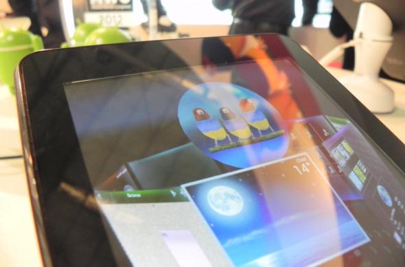 MWC 2012: ViewSonic ViewPad G70 hands on tableta Android 4.0 cu ecran de 7 inch, interfață 3D (Video): dscn0953jpg.jpg