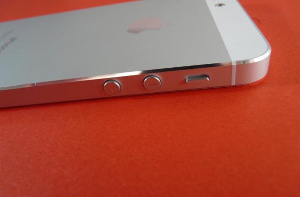 iPhone 5 unboxing Mobilissimo.ro - scoatem din cutie telefonul momentului, inaugurăm tehnologia nano SIM, cu unele probleme locale (Video): 34_iphone_5_unboxing_mobilissimojpg.jpg