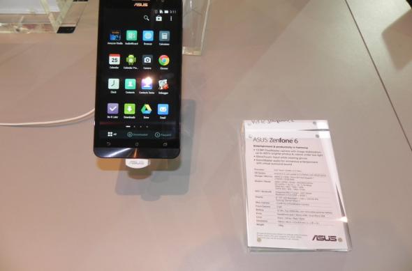 MWC 2014: ASUS Zenfone 6 hands on preview - telefon de 6 inch cu interfață interesantă (Video): dscn5095jpg.jpg