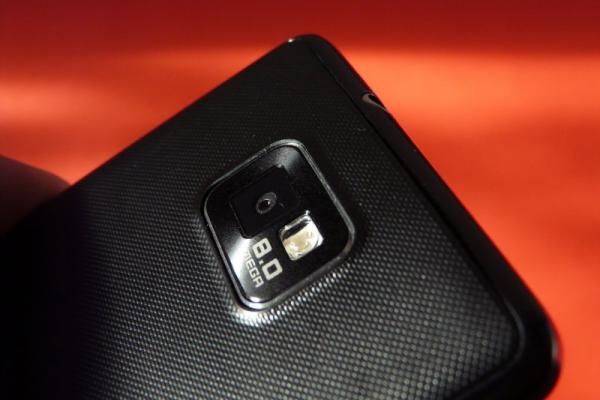 Samsung Galaxy S II "decolează" din cutie pe masa de teste - Unboxing Mobilissimo.ro (Video)