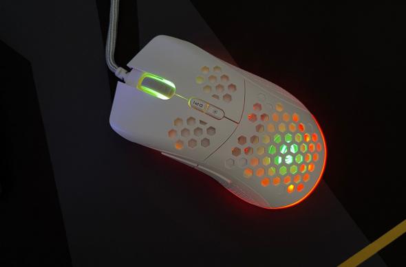 Genesis Krypton 550 - Fotografii: Genesis-Krypton-550_017.jpg