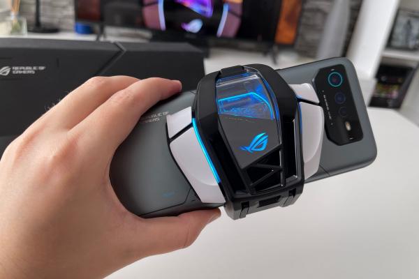 Preț și disponibilitate ASUS ROG Phone 6D Ultimate în România