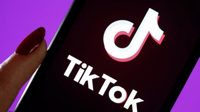 <b>TikTok primeşte noi instrumente de editare pentru creatori, le punem la treabă pe canalul nostru</b>Nu ştiu dacă sunteţi la curent, dar prin luna august a acestui an canalul de TikTok Mobilissimo.ro a generat cel mai mare viral din istoria de 16 ani a site-ului. E vorba despre un clip cu peste 27 de milioane de vizualizări, cu ASUS ROG Phone 6