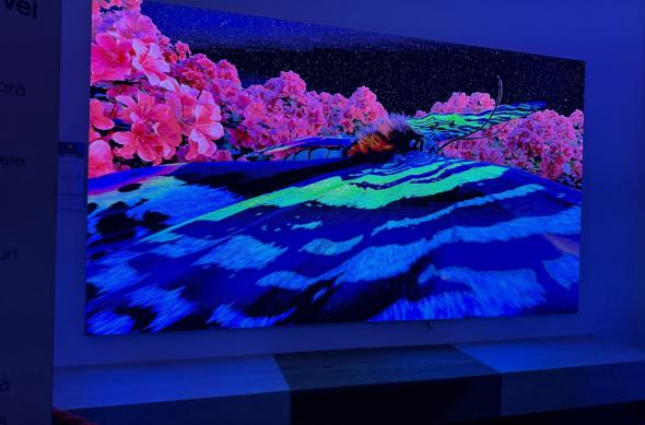 Samsung MicroLED de 2,7 metri diagonală, cu preț de 150.000 de euro: samsung-tv-s50k-eur_001.jpg