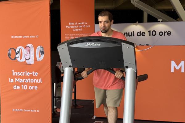 Xiaomi Smart Band 10 lansată la ParkLake; reduceri de 15% și maraton pe bandă de alergare