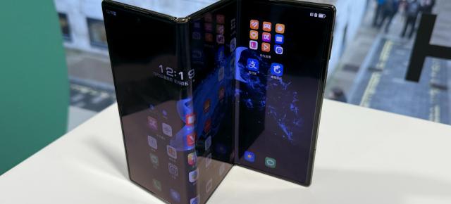 Surpriza de la finalul evenimentului Samsung Unpacked de pe 9 iulie ar putea fi un triplu pliabil Galaxy Z