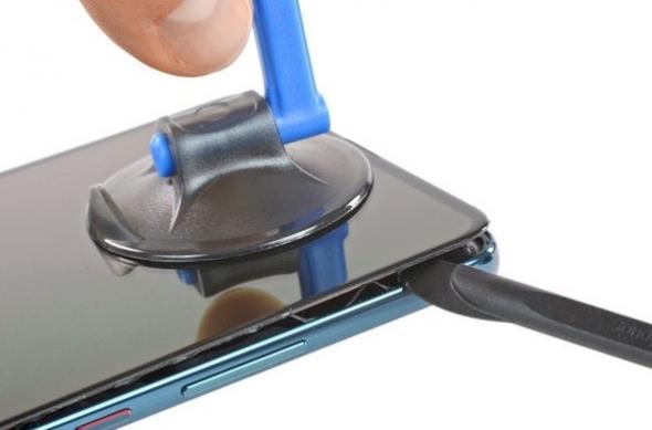 Huawei Mate 20X 5G dezasamblat de iFixit: sSpjLo2FfYvqjVHw.medium.jpg
