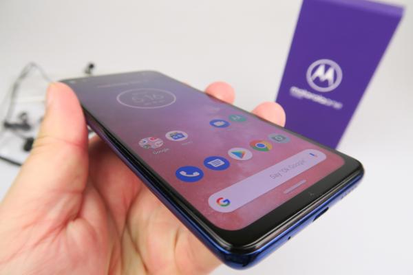 Motorola One Vision: Acustică care extrage toate seva posibilă dintr-un singur speaker