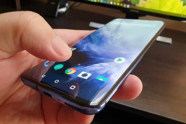 OnePlus 7 Pro: OS, UI, aplicaţii - Oxygen OS rămâne cea mai fluidă experienţă de pe mobil