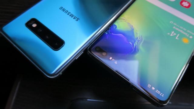 <b>Samsung ar fi început testarea lui Android Q pe Galaxy S10, semn că noua versiune OS ar putea sosi rapid pe flagship</b>La început de săptămână avem multe vești interesante, printre acestea numărându-se și cea referitoare la faptul că Samsung a început deja testarea lui Android Q pe smartphone-ul Galaxy S10. Este o informație cu adevărat