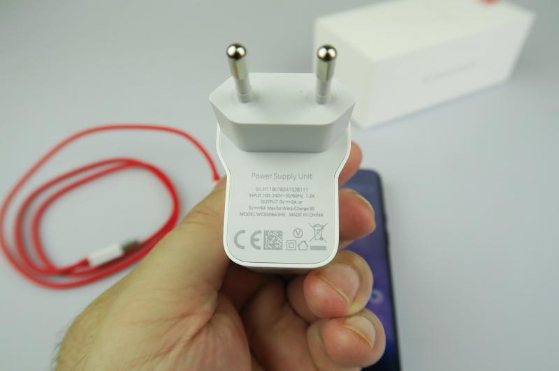 OnePlus 7 Pro - Accesorii: OnePlus-7-Pro_035.JPG