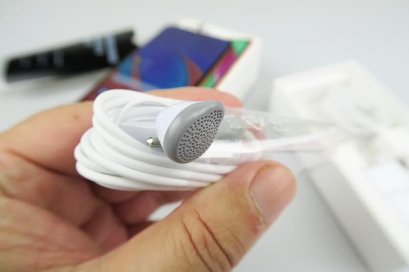 Samsung Galaxy A40 - Accesorii: Samsung-Galaxy-A40_052.JPG