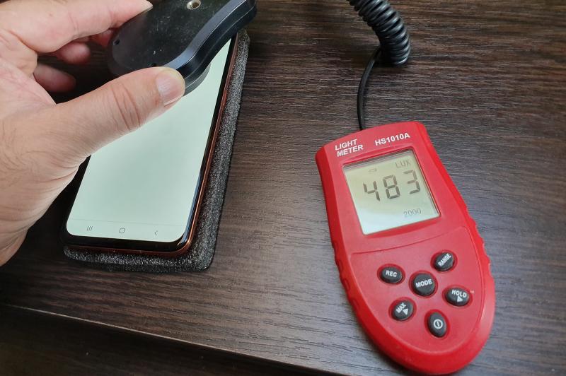 Luminozitate display Samsung Galaxy A40 și ecran văzut la microscop: Samsung-Galaxy-A40_006.jpg