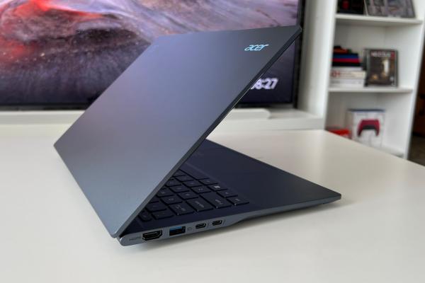 ACER Swift 14 AI (SF14-51-791P) - Design