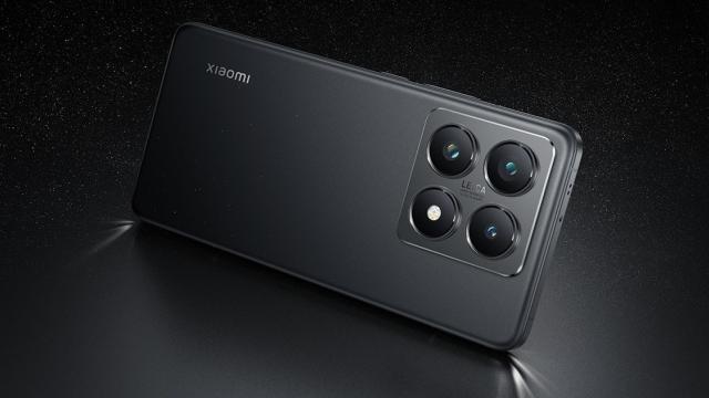 <b>Xiaomi 14T Pro e acum oficial! Camera-phone de toamnă cu procesor Dimensity 9300+ puternic, ce aduce opțiuni avansate AI, încărcare la 120W</b>Xiaomi a ales să organizeze un eveniment special de toamnă în Berlin azi, 26 septembrie. El ne-a adus două noi modele smartphone-uri foarte interesante: Xiaomi 14T și varianta mai bine dotată 14T Pro. A mai sosit și primul terminal pliabil cu clapetă