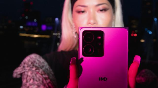 <b>Primul smartphone high-end HMD este aproape; Descoperit online sub denumirea internă "Moon Knight" și echipat cu Snapdragon 8s Gen3</b>La doar câteva momente distanță de la aflarea veștii că HMD a început să elimine de pe site-ul propriu telefoanele sub branding Nokia, pentru a împinge în față modelele sub brand propriu, iată că avem detalii despre un prim 