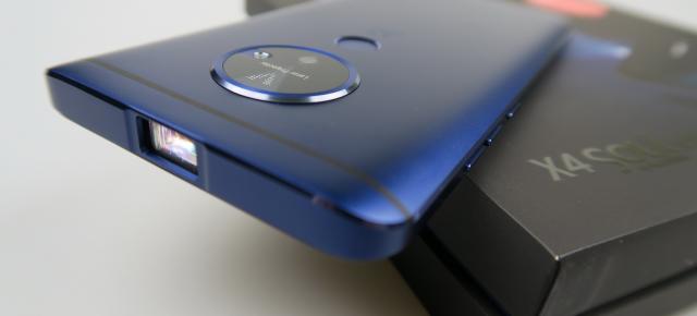 Allview X4 Soul Vision Unboxing: abundenţă de accesorii şi de funcţionalitate, telefonul cu proiector laser e aici (Video)