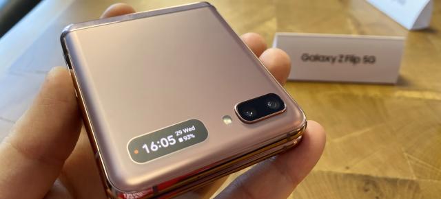 Samsung Galaxy Z Flip 5G Hands-on: primul contact cu Mystic Bronze şi pliabilul 5G