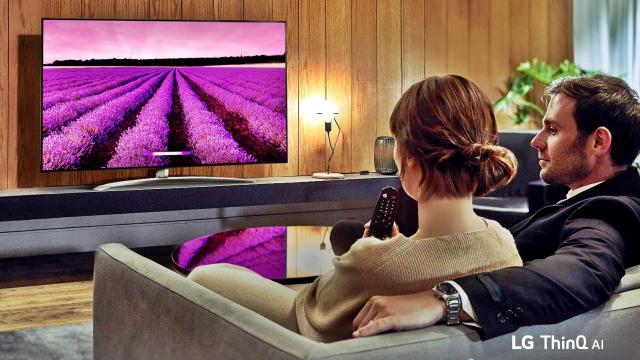 <b>REDUCERI REALE Altex: azi avem televizor LG NanoCell de 139 cm și tabletă de 10 inch cu 4G</b>La mijloc de săptămână ALTEX are pentru noi o serie de REDUCERI REALE proaspete, pe listă fiind inclus și un televizor LG de mare diagonală și cu tehnologie NanoCell, dar și o tabletă de 10 inch cu 4G LTE 