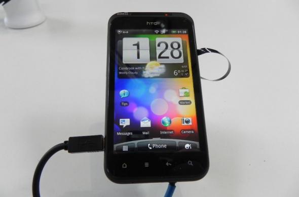 MWC 2011: HTC prezintă smartphone-ul Incredible S, cel mai high end model al zilei În Barcelona: dscn3421jpg.jpg