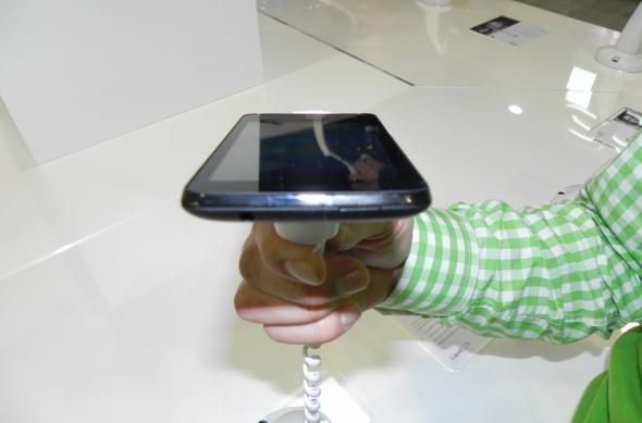 Hands on cu Acer Liquid Z4, un smartphon cu pret sub 100 de euro (Retro MWC 2014 - Video): dscn5044jpg.jpg