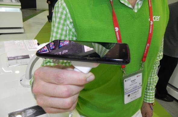 Hands on cu Acer Liquid Z4, un smartphon cu pret sub 100 de euro (Retro MWC 2014 - Video): dscn5047jpg.jpg