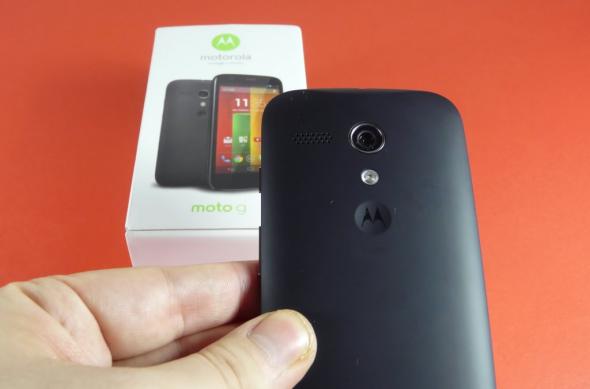 Motorola Moto G Unboxing: scoatem din cutie un telefon dual SIM cu pedigree (Video): motorola_moto_g_unboxing_mobilissimo_ro_2.jpg