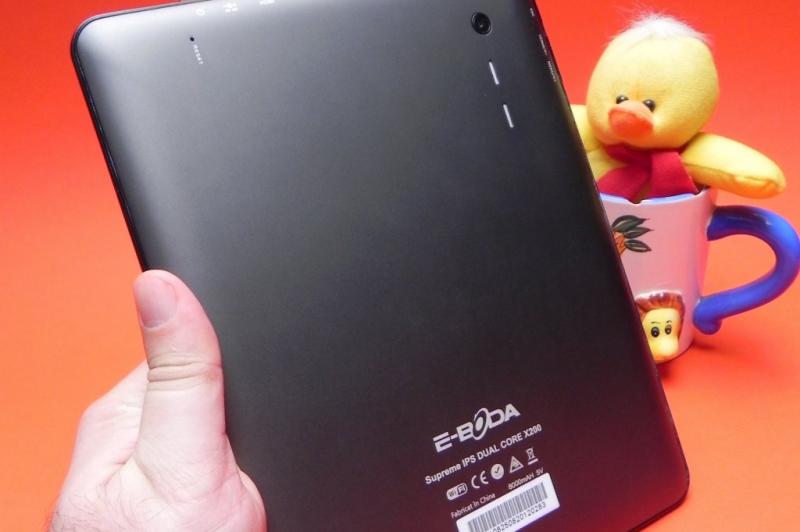 Review E-Boda Supreme IPS Dual Core X200: probleme cu indicatorul bateriei, resetări, supraÎncălziri (Video): review_e_boda_supreme_ips_dual_core_x200_mobilissimo_10jpg.jpg