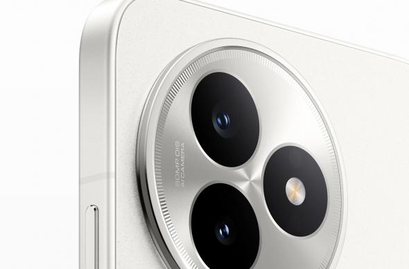 REDMI K80 Extreme Edition: 6c08fc63-dce5-4d2b-a99f-9cbf7868c525.jpeg