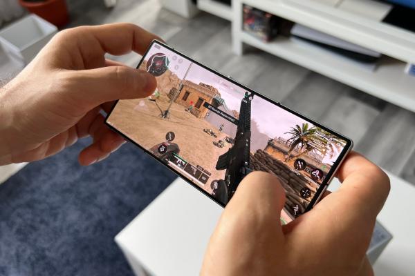 RedMagic 10 Air Unboxing: cel mai subţire şi uşor telefon de gaming, pus la treabă cu Delta Force