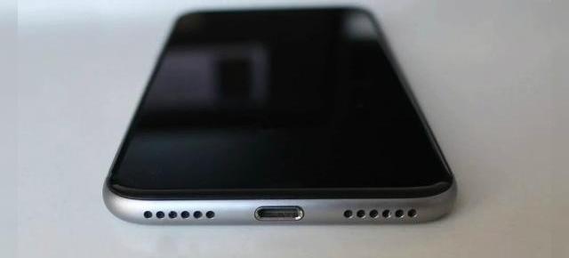 Posibile imagini cu iPhone 7 își fac apariția pe web; vedem noul setup al antenelor și lipsa butonului home