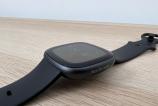 Fitbit-Versa-4-Fotografii_004.jpg
