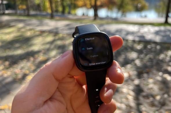 Fitbit Versa 4 - Fotografii: Fitbit-Versa-4-Foto_002.jpg