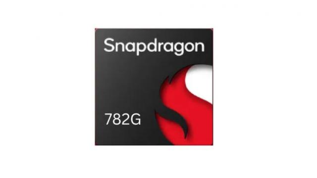 <b>Qualcomm Snapdragon 782G sosește drept succesor pentru procesorul  778G+; Salt de doar 5% performanţă....</b>Trebuie să recunosc că de ceva vreme ducem lipsă de un procesor Qualcomm midrange solid. Dacă la flagship-uri suntem acoperiţi cu SD 8 Gen 1, 8+ Gen 1, 8 Gen 2, ei bine la midrange suntem blocaţi în trecut. Snapdragon 870 