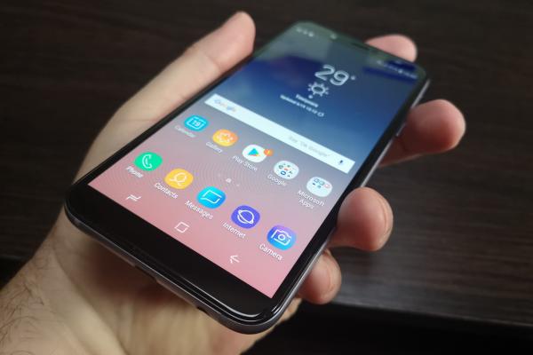 Samsung Galaxy A6 (2018): Multimedia cu acelaşi difuzor lateral bine gândit