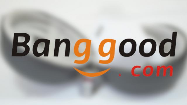 <b>Iată 3 accesorii pentru smartphone ce pot fi găsite pe Banggood.com!</b>Pe lângă smartwatch-ul NewWear Q8 pe care Banggood.com mi l-a oferit în teste, am primit și alte 3 accesorii/gadget-uri ideale pentru utilizarea alături de un smartphone. După cum aflați și din titlu este vorba despre o husă waterproof