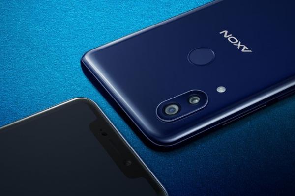ZTE Axon 9 Pro are preţ şi dată de lansare comercială: 16 octombrie şi 578 de dolari (varianta cu 8 GB RAM)