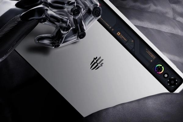 Nubia Red Magic Gaming Tablet 3 Pro apare în imagini oficiale! Tableta de gaming compactă are dată de lansare confirmată