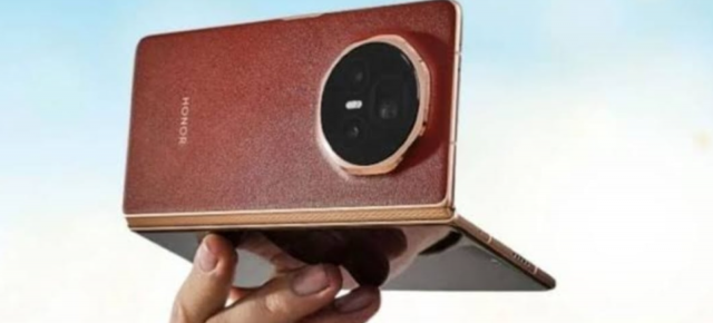 Cea mai mare baterie de pe un pliabil vine pe HONOR Magic V5, plus apariție în GeekBench 
